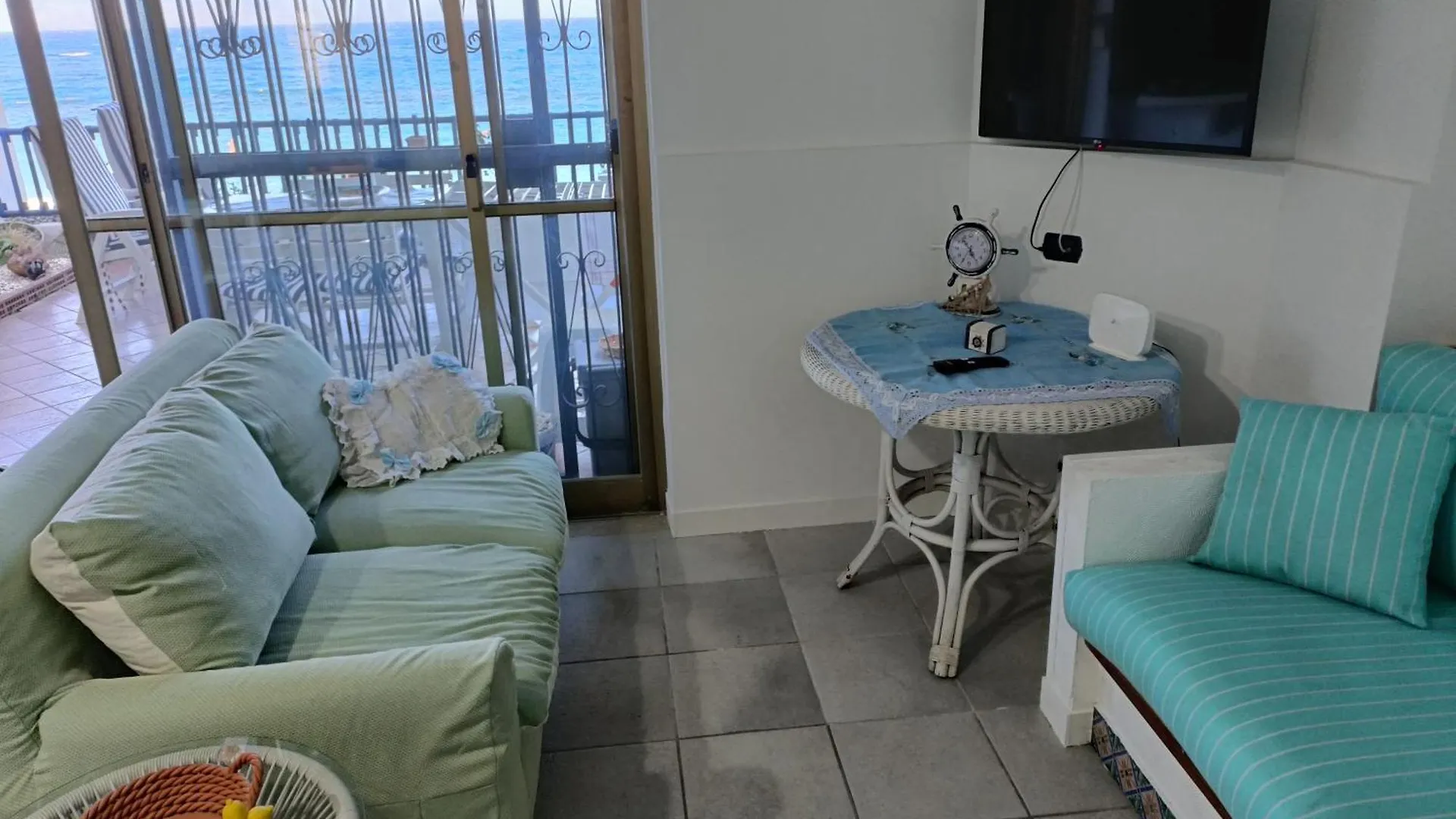 Casa Vacanze Margarita Sant'Alessio Siculo Apartment