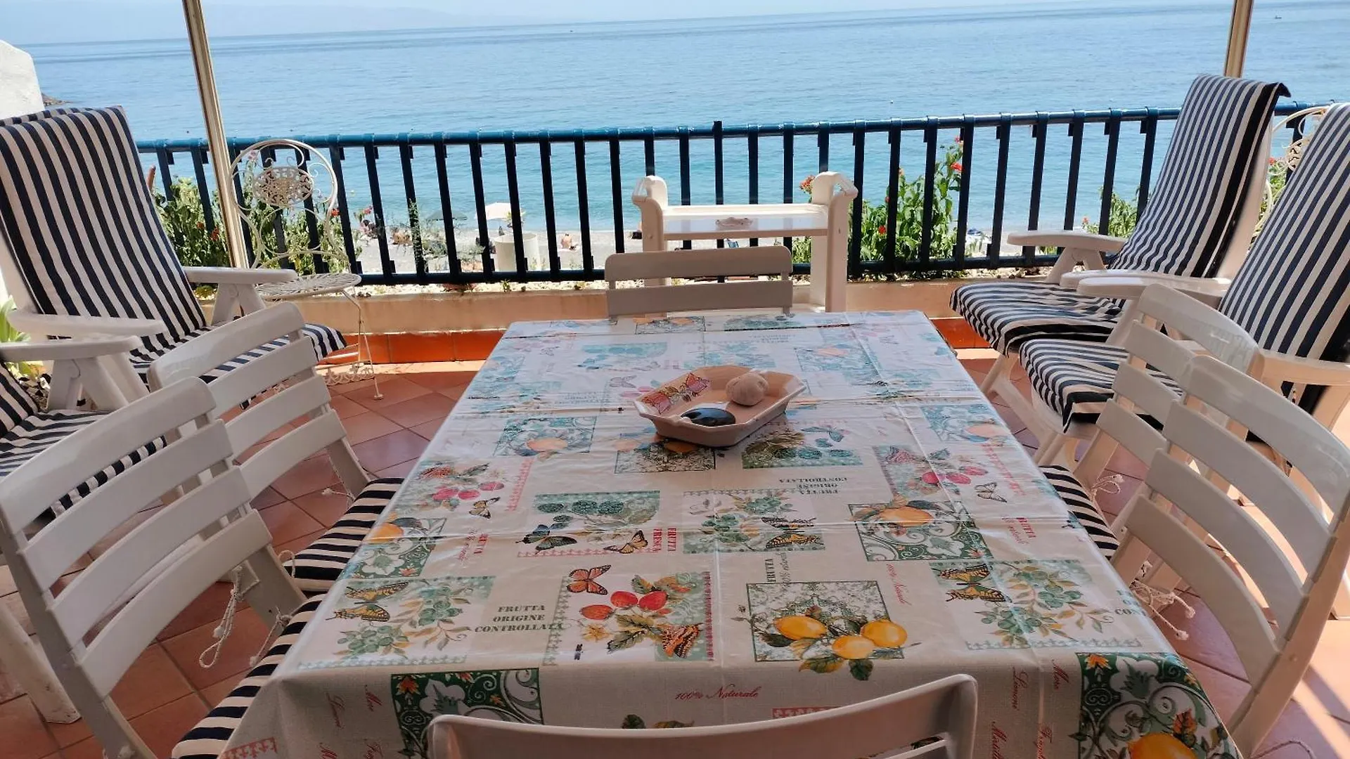Casa Vacanze Margarita Sant'Alessio Siculo Apartment