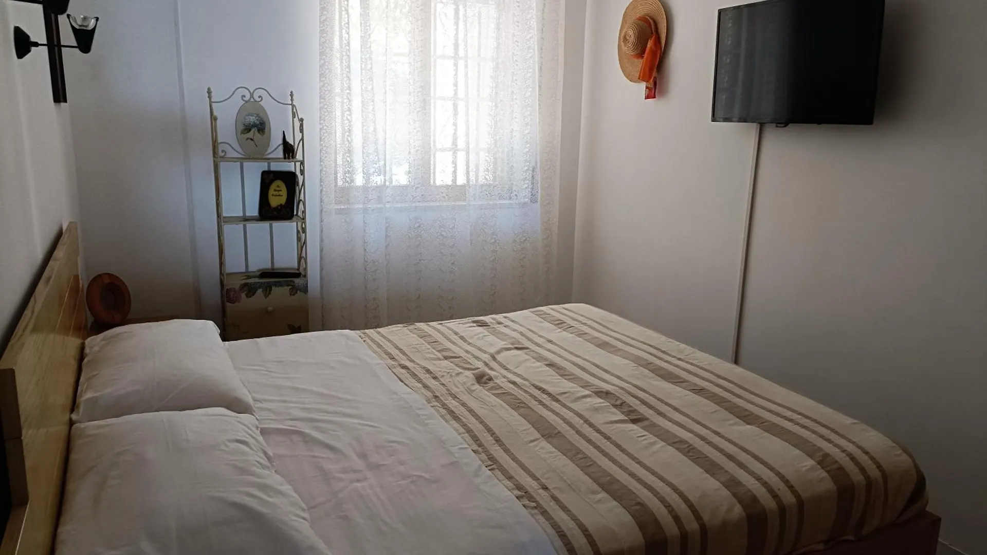 Casa Vacanze Margarita Sant'Alessio Siculo Apartment